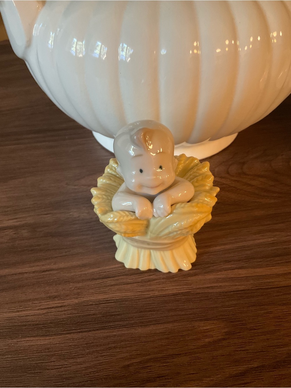 Nao by Lladró Baby Figurine in Hay Nest
